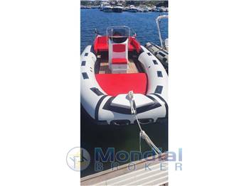 FLY-BOAT 656