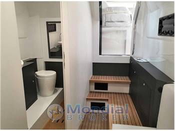 PIRELLI 42 FB-SPEEDBOAT  