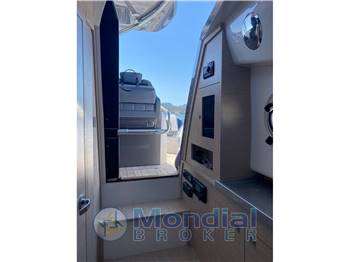 SACS STRIDER 11-SUNDECK