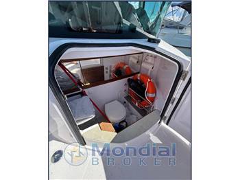 AXOPAR 28 CABIN BRABUS