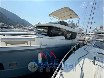 Cranchi Eco Trawler 43