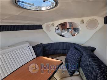 CROWNLINE 270CR