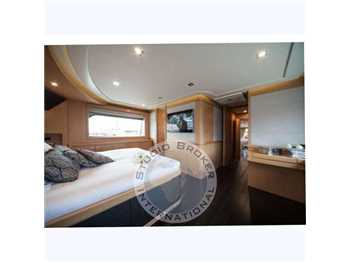 Ferretti Navetta 26