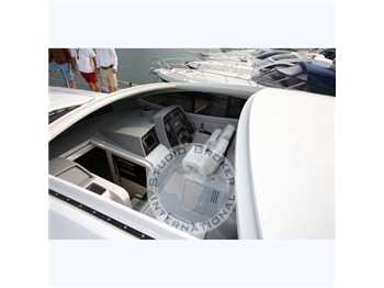 Pershing 56