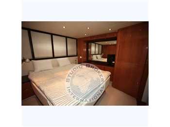 Pershing 56