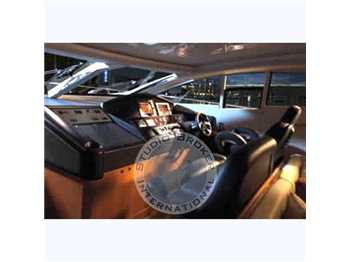 Sunseeker Predator 72