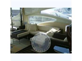 Azimut 68 s