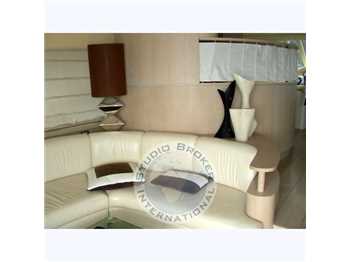 Azimut 62 fly