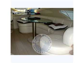 Azimut 62 fly