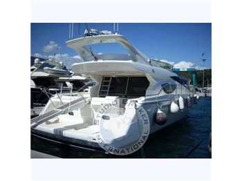 Ferretti 550