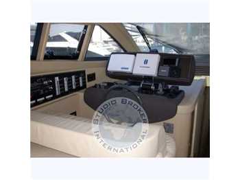 Ferretti 550