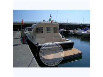 Uniesse 48 open
