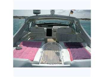 Pershing 54