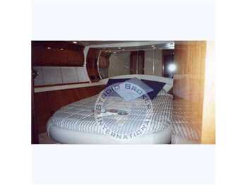 Pershing 54