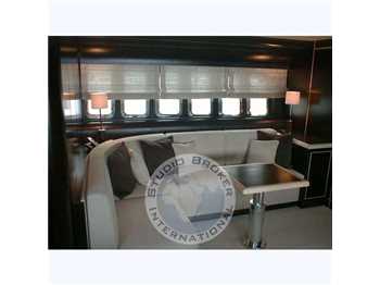 Cantieri navali arno Leopard 27