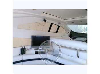 Sunseeker Predator 75