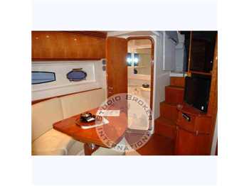 Pershing 46