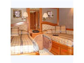 Benetti Tradition 100