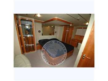 Ferretti 680