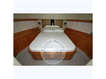 Ferretti 680