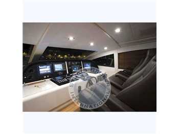Overmarine Mangusta 80 ht