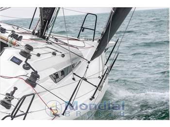 Italia Yachts Italia 11.98