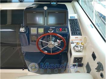 Tiara Yachts 4300 Sovran