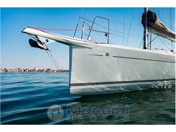 Italia Yachts Italia 9.98