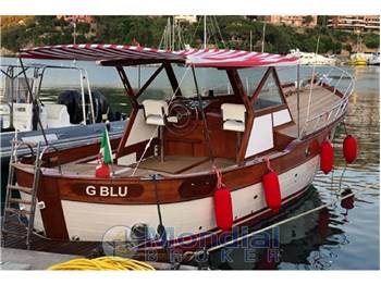 Cerulli Porto S.Stefano Gozzo cabinato