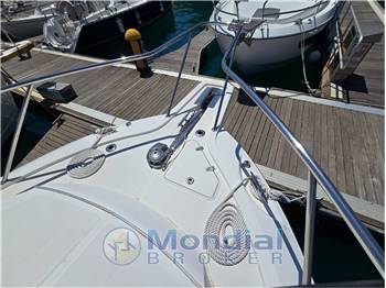 Boston Whaler 345 Conquest