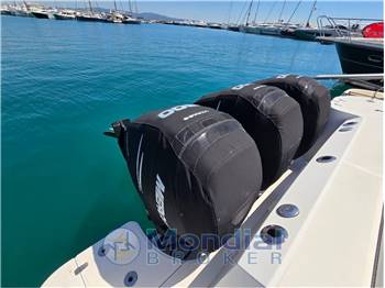 Boston Whaler 345 Conquest