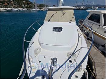 Boston Whaler 345 Conquest