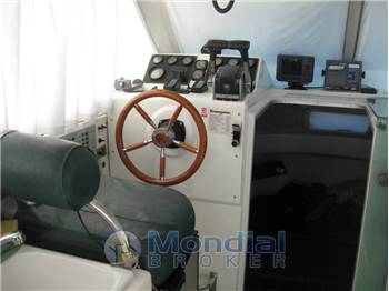Jeanneau Merry Fisher 900