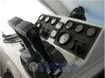 Jeanneau Merry Fisher 900