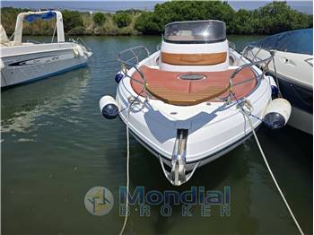 Ranieri Shadow 26