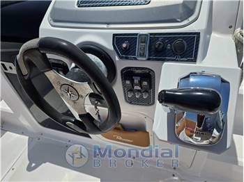 Ranieri Shadow 26