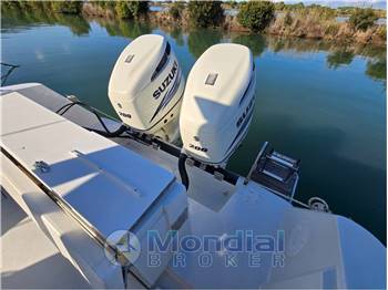 Four Winns Quest 257