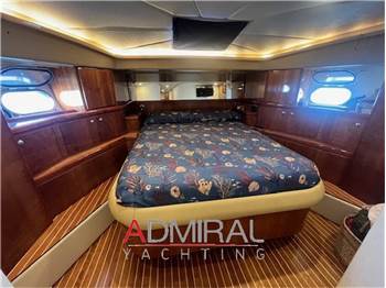 Ferretti Yachts FERRETTI 620