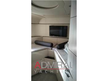 Pershing 62