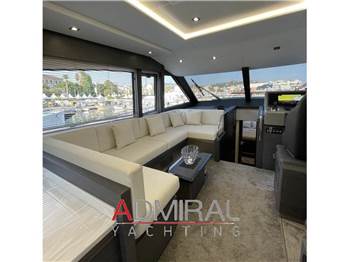 Cayman Yachts F580