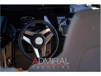 Cayman Yachts 540 WA