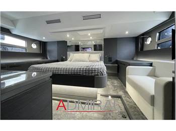 Cayman Yachts F580