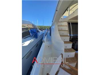 Azimut 62