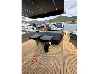 Pershing Pershing 70