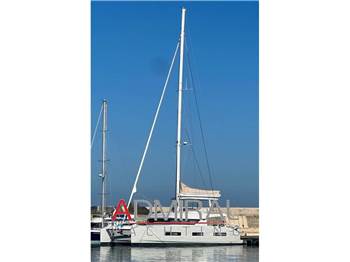 Lagoon 55