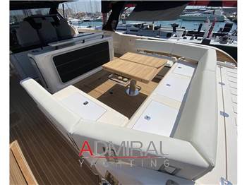 Cayman Yachts 540 WA