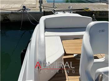 Sessa Marine KEY LARGO 27 INBOARD