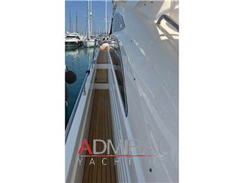Princess Yachts 67
