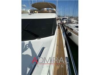 Princess Yachts 67