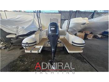 Capelli TEMPEST 700